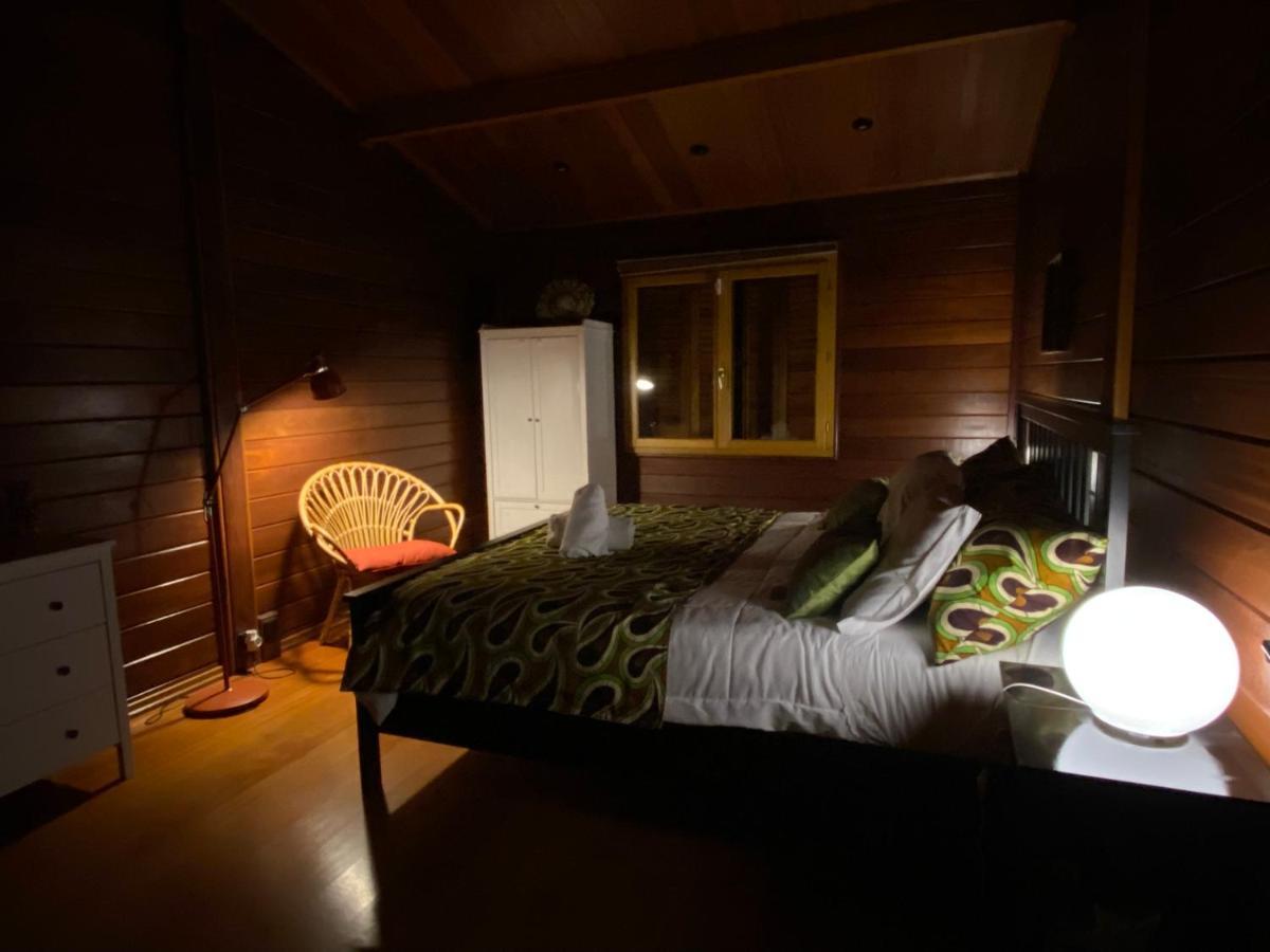 Wooden Double Room Minde Exteriör bild